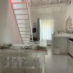 Bright Frescoed Attic In The Center, Apartamento Brescia