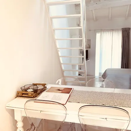 דירה Bright Frescoed Attic In The Center, Parking Free! ברשה