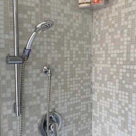 דירה Bright Frescoed Attic In The Center, Parking Free! ברשה