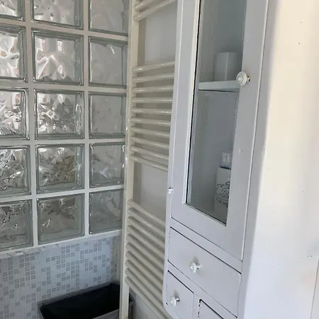 Bright Frescoed Attic In The Center, Parking Free! * ברשה