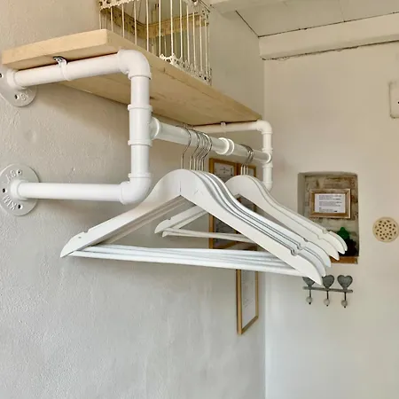 Bright Frescoed Attic In The Center, Parking Free! דירה *