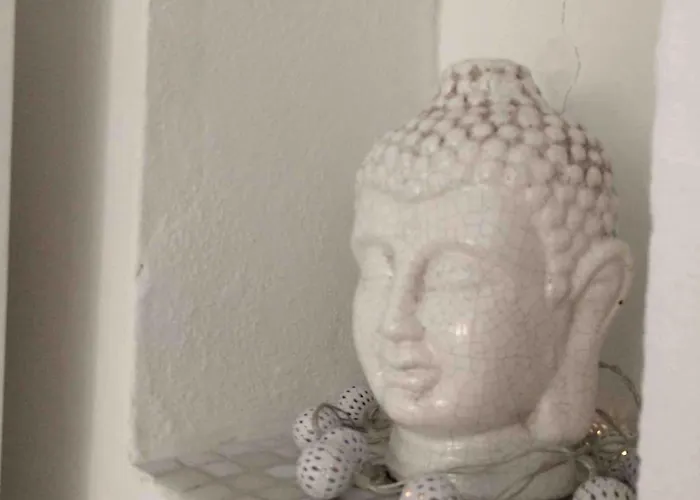 Bright Frescoed Attic In The Center, Appartamento *