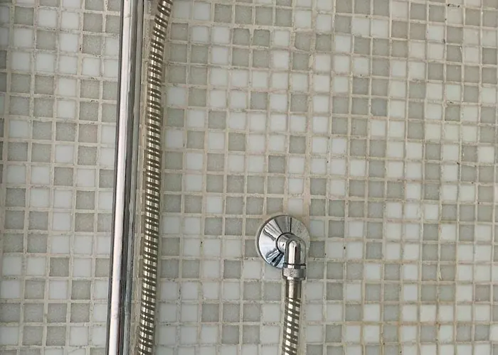 Appartamento Bright Frescoed Attic In The Center, *