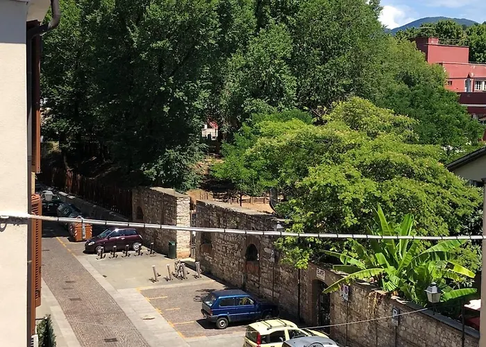 Bright Frescoed Attic In The Center, Apartment Brescia